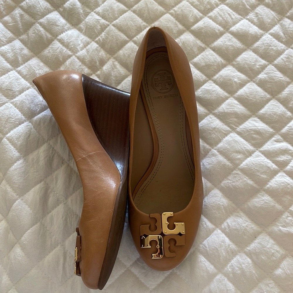 Tory Burch Wedges size 7